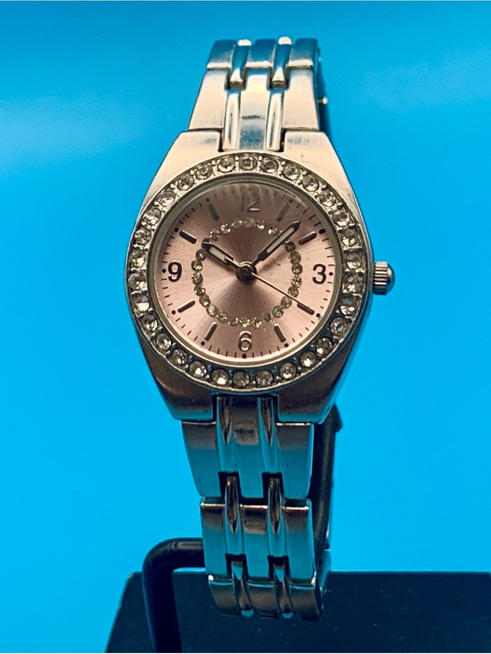 FMD Women’s Fashion Quartz Wristwatch Crystal Accents Japan Movt Works New Batt